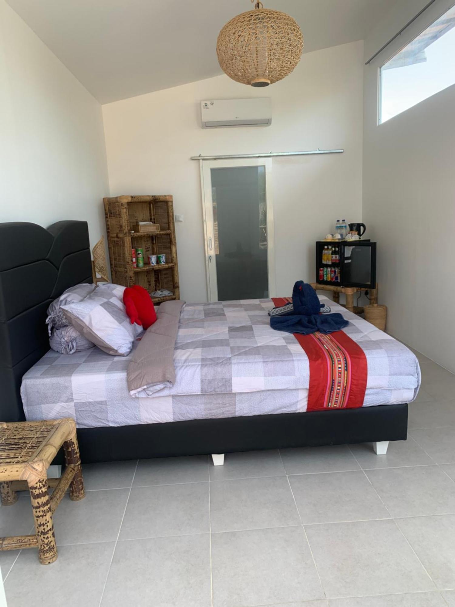 Gili Davidoff Upstairs Budget And Deluxe 吉利特拉旺安 外观 照片
