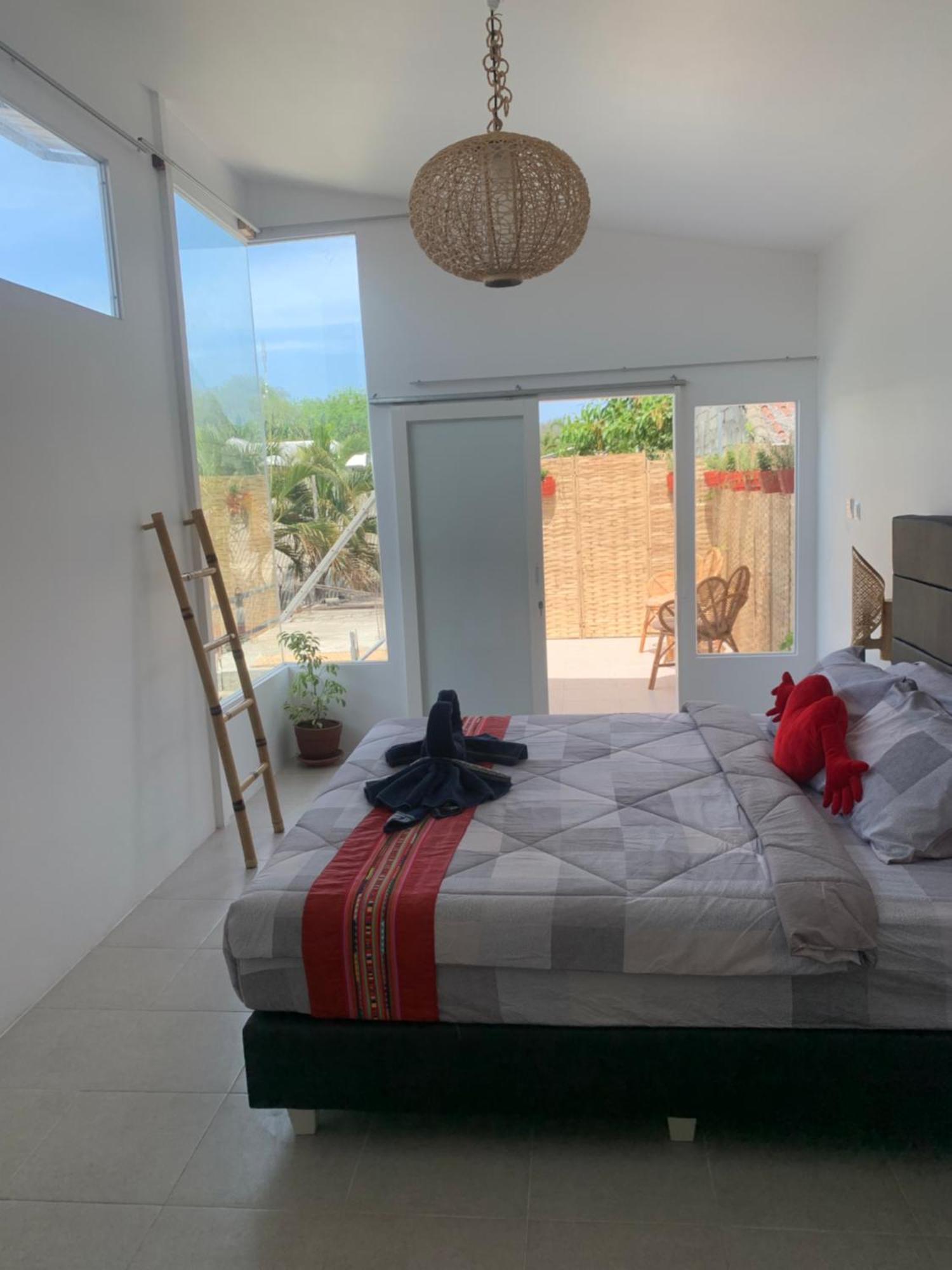 Gili Davidoff Upstairs Budget And Deluxe 吉利特拉旺安 外观 照片