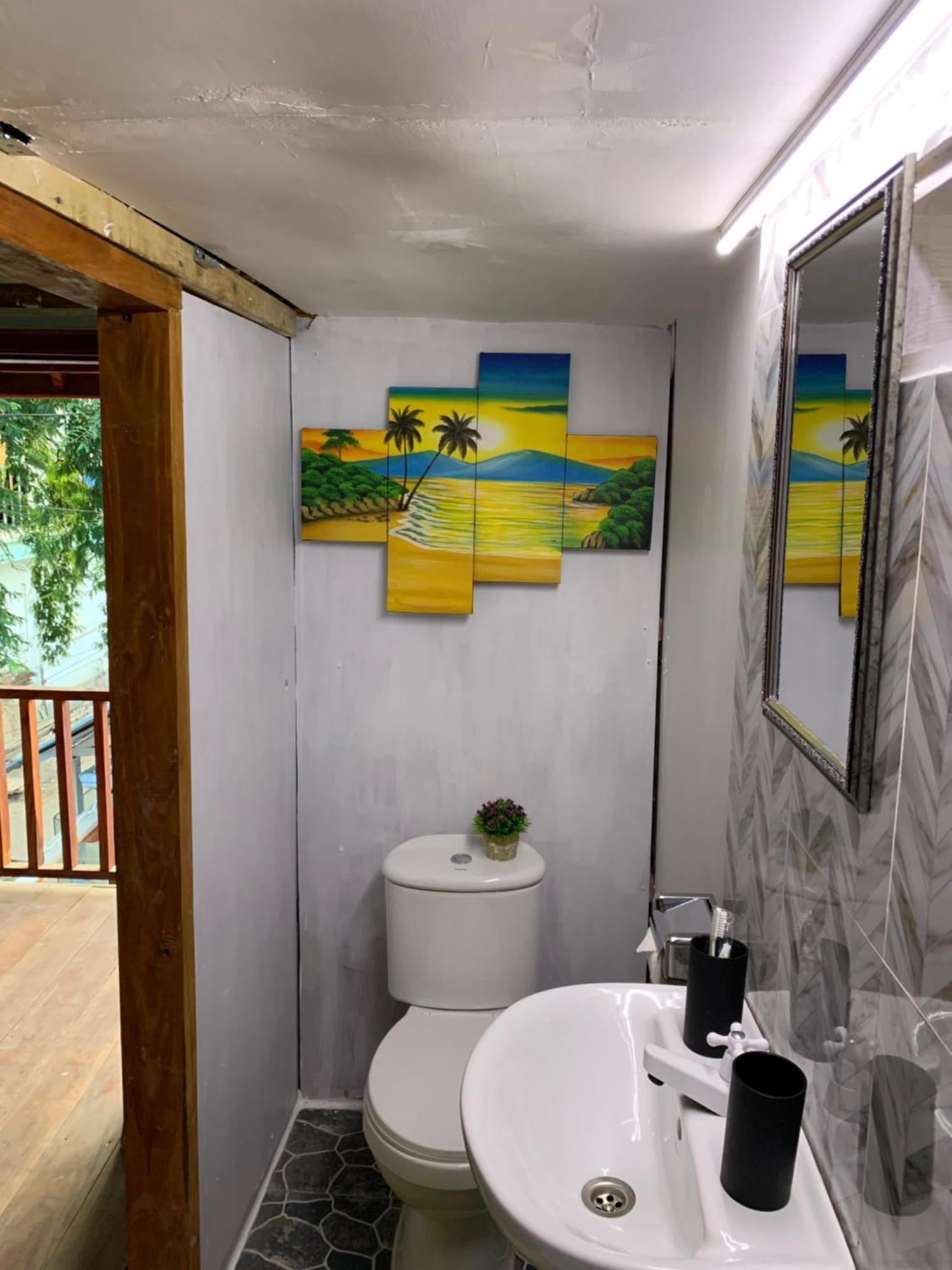 Gili Davidoff Upstairs Budget And Deluxe 吉利特拉旺安 外观 照片